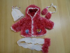 Puppenkleidung 45 cm, Puppensachen aus Fransenwolle, Puppenoutfit