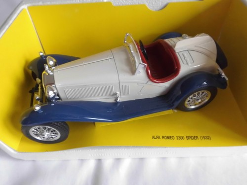Bburago alfa romeo 2300 - bburago,