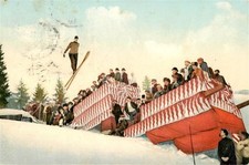 Ski-Abfahrt Skiing-- Der Sprung 