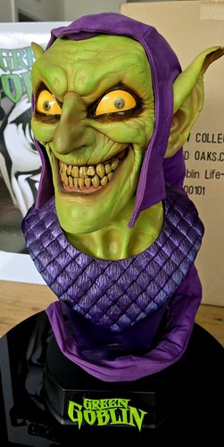 Green goblin life size bust - size,