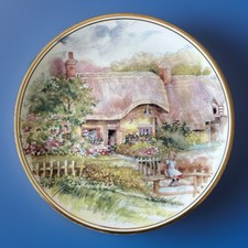 Edwardian  Porzellan Sammelteller Motiv Romantisches Landhaus + kleines Mädchen