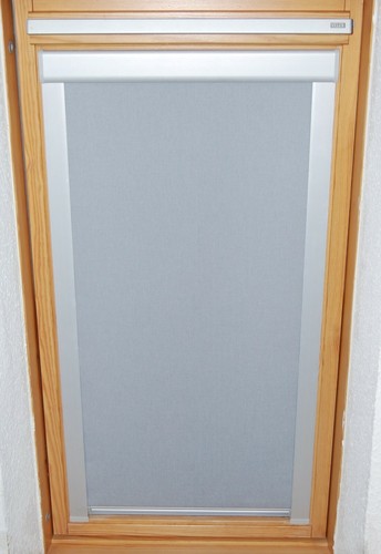 Verdunkelungs rollo mit - verdunkelungs-rollo,