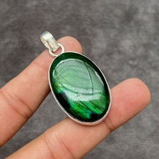 Grüner Labradorit Edelstein