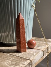 Gold Sandstein Turmspitze 8,5 cm künstliche + S Kugel Kristall Stein rot Goldstein