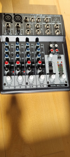Behringer xenyx q802usb - xenyx,