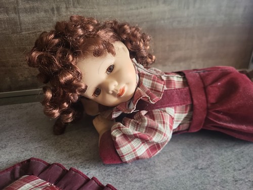 Schöne puppe porzellanpuppe - puppe,