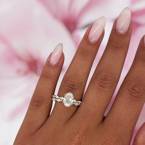 Ovalschliff massiv 14k