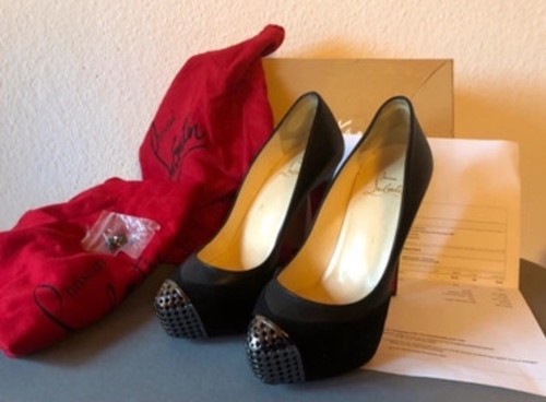 Christian louboutin pumps - christian,