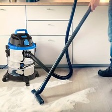 INDUSTRIESTAUBSAUGER