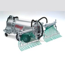 BRUDER Kinder Spielzeug Fassanhänger Anhänger + Schleppschlauchverteiler / 02020