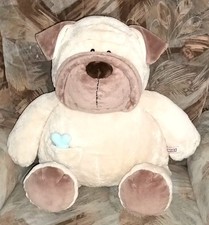 XL Nici Kuscheltier Hund Mops mit Knochen in Bauchtasche TOP! SELTEN! 56 cm