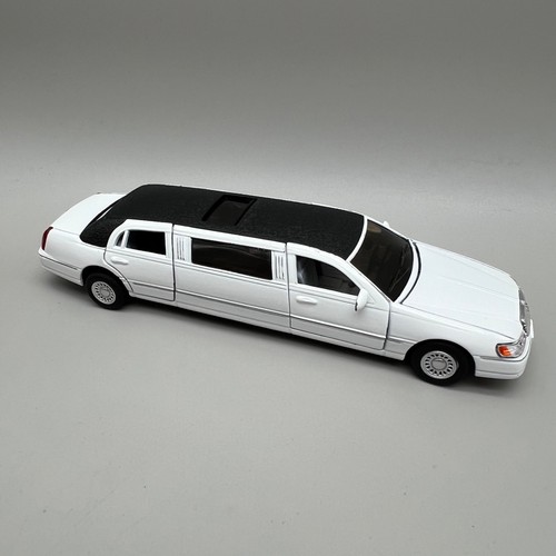 Kinsmart lincoln town car - kinsmart,
