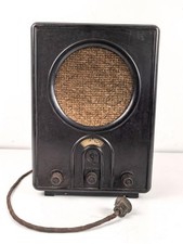 Volksempfänger VE301 von Blaupunkt. Diverse Schrauben unsachgemäß erneuert, der 