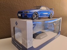 Nissan Skyline GTR R34 1:18 Solido