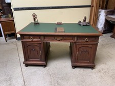 Antiker frei aufstellbarer