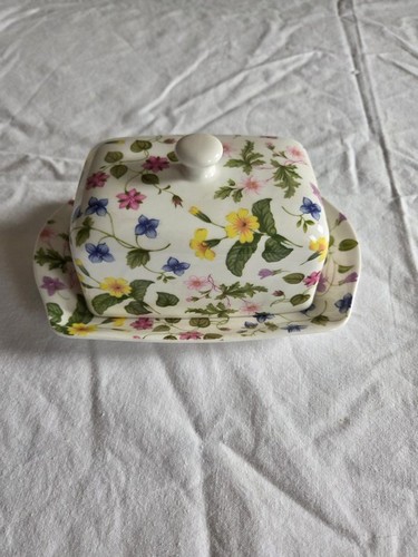 Queen country meadow - country,