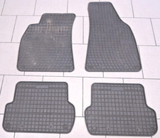 AUDI A4 8E B7 / Avant / SATZ GUMMI PASSFORM FUSSMATTEN FUßMATTE (NG136)