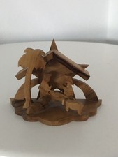 kleine Krippe aus Olivenholz