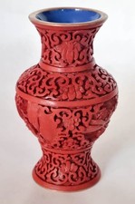 Antike Rotlackvase, Messingkorpus,China, geschnitzt , nach 1900