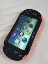 Sony PlayStation Vita 2000  - Schwarz / Orange, mit CFW und Zubehörpaket