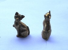 Katze cat stehend sitting Messing brass 1,5 x 3,5 x 1 cm (BxHxT)