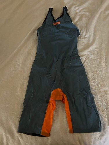 Arena powerskin open back - open,