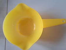 Tupperware Goldregen transparentgelb, Durchschlag