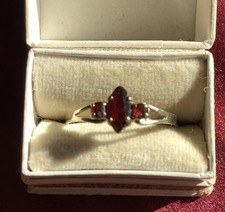 333/8K Gold Ring Mit Granat, Antik, Größe 63!!! Top