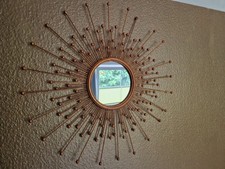 Dekospiegel gut erhalten, 74 cm Durchmesser, Sonnenstrahlen gold- Kupferfarbig