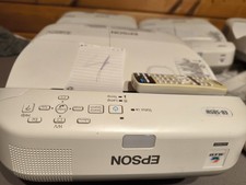 epson kurzdistanzbeamer EB585W 3 LCD