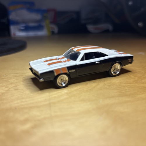 Hot wheels dodge - dodge, charger