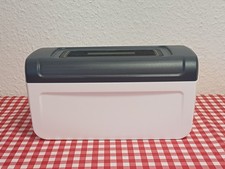 Tupperware   * Toastbox