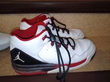 Jordan Basketballschuhe Gr. 40 weiß/rot