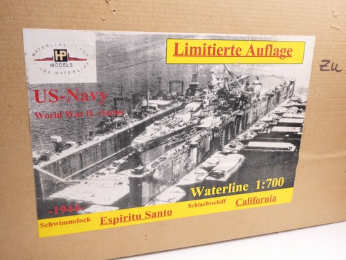 700 models 022 - 1:700,