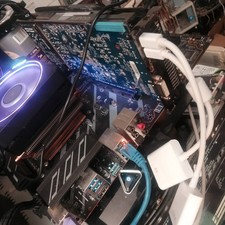 .3GB.   .384-bit.   GIGABYTE Radeon HD 7970 WindForce 3X OC  AMD Radeon R9 280X