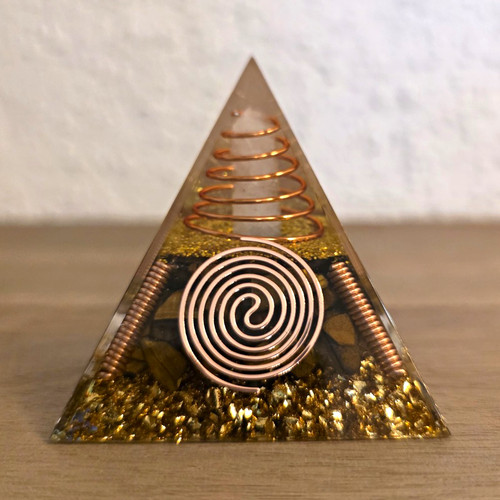 Orgonit resin pyramide mit - orgonit,