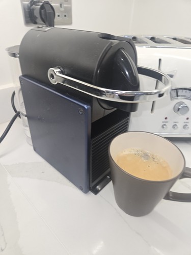 Nespresso pixie kaffeemaschine - nespresso,