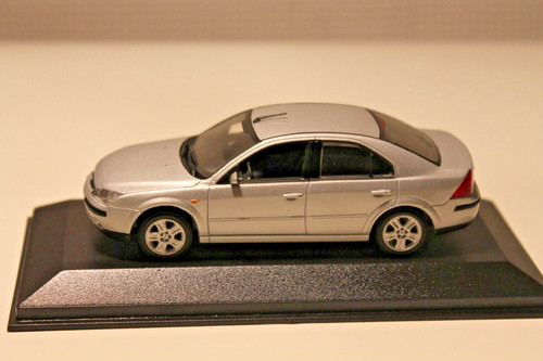 Modellauto ford mondeo - ford,