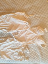 Drei Bodies, Mieder, Weiß, GR. 75 C, neuwertig und gebraucht, u. a. SUSA