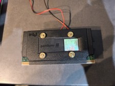 ? Intel Pentium III 1 GHz (SL4BS) – Slot 1