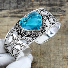 Schweizer Blau Topas Herz