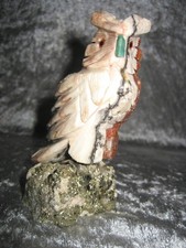 Edelstein Eule auf Pyrit