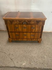 Biedermeierkommode In Nussbaum