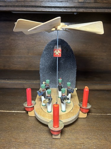 Wandpyramide bergmannskapelle - wandpyramide,