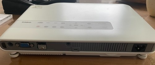 Casio projektor a240v uxga - casio,