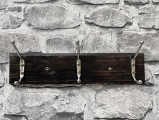 Garderobe Hakenleiste aus Holz mit Metallhaken braun Landhaus rustikal Shabby