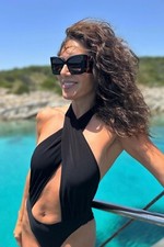 FOTO NR. 49 - NAZAN ECKES -