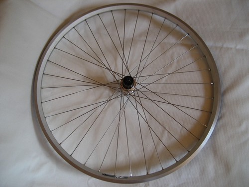 Laufrad zoll hinterrad - 28,