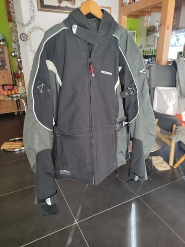 Motorradbekleidung