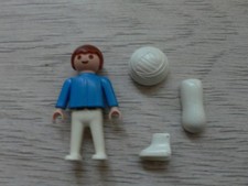 Playmobil - Figur Junge, Torso blau, mit Kopfverband und 2x Gips